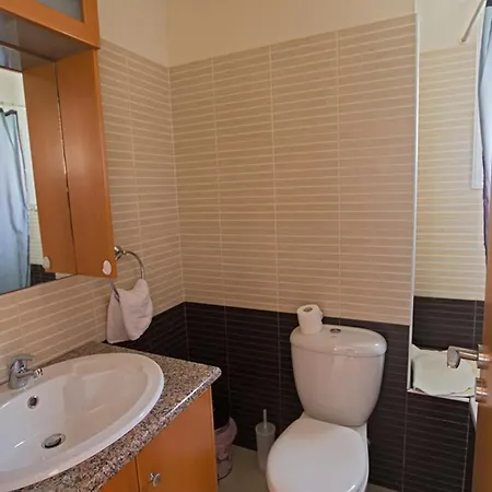 Enjoy A Holiday Of A Lifetime Renting Your Own 5 Star Private In At The Best Rate 1306 *