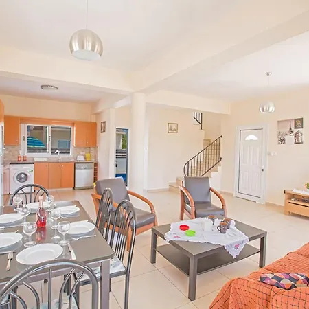 Enjoy A Holiday Of A Lifetime Renting Your Own 5 Star Private In At The Best Rate 1306 *